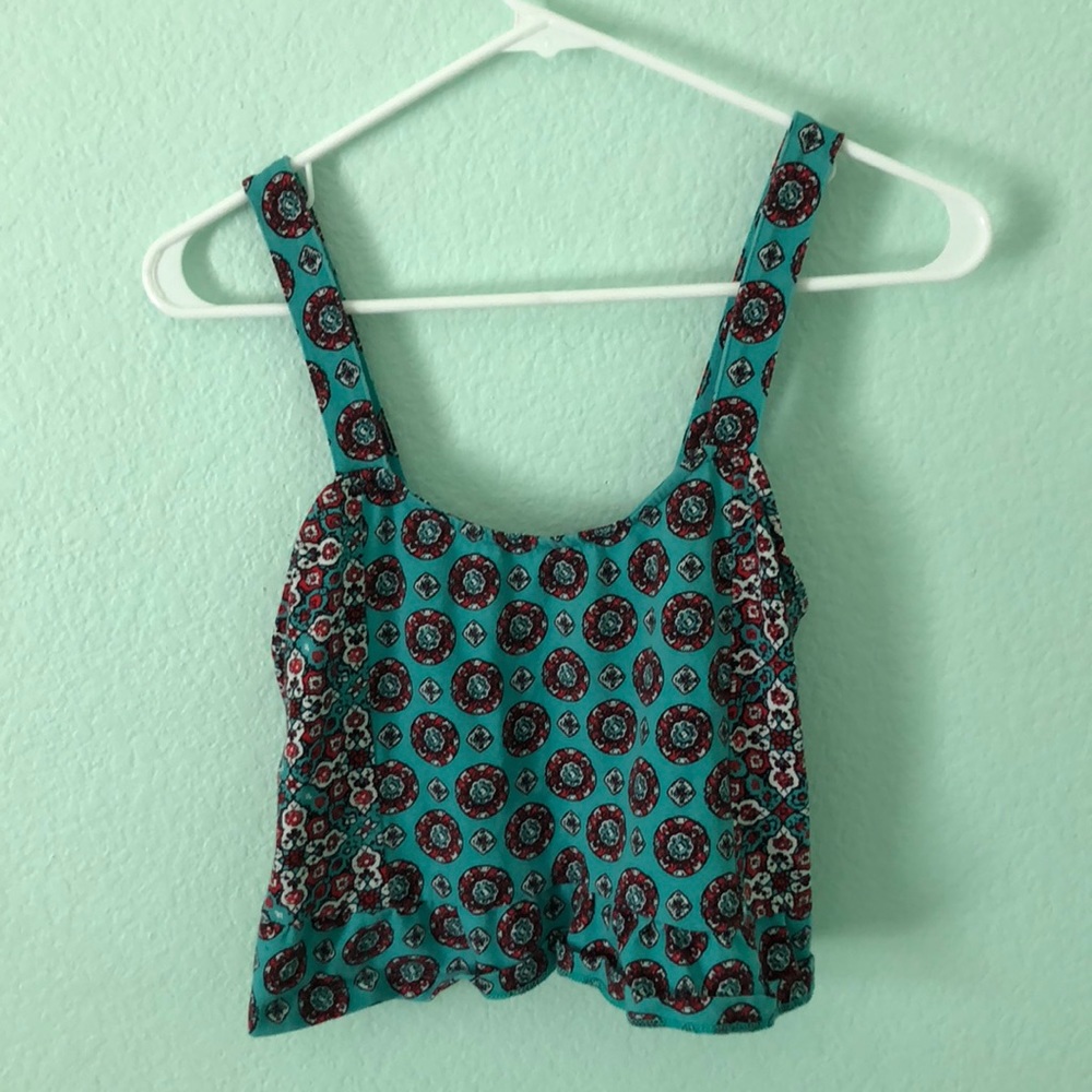 Kendall and Kylie patterned crop tank